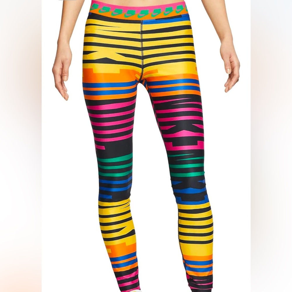 Nike Sportswear Tight Fit Leggings Womens Small All Over Rainbow Print